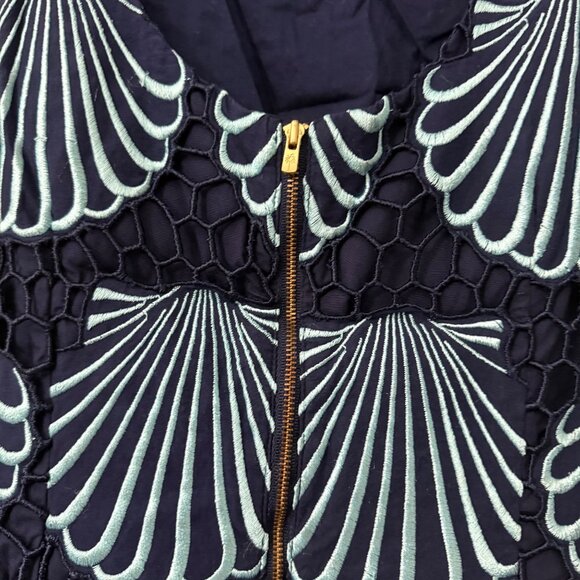 Lilly Pulitzer Delia Navy Aqua Seashell Embroidered Scallop Hem Sheath Dress 8 - Picture 5 of 6